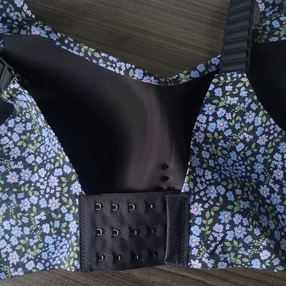 Knix Catalyst Sports Bra (Limited Edition) - Picture 4 of 5